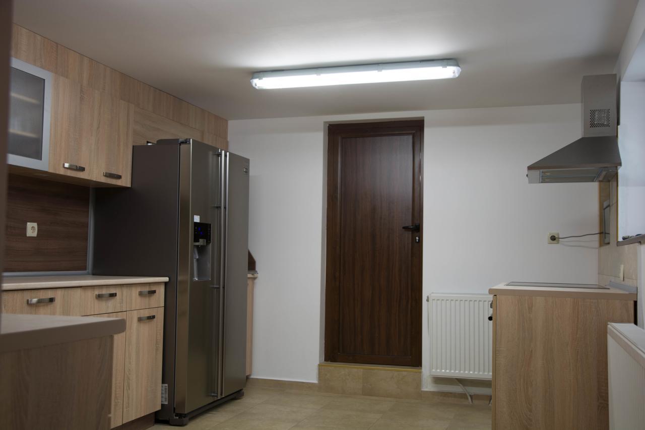 Guest House Ivan Cherni Osum Екстер'єр фото