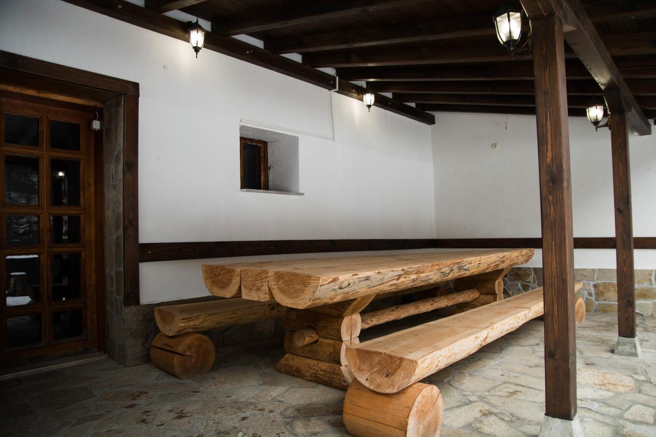 Guest House Ivan Cherni Osum Екстер'єр фото